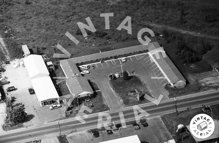 North Country Inn (Gateway Motel) - 1992 Aerial (newer photo)
